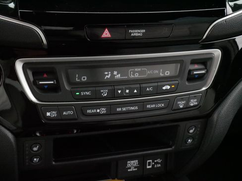 Used 2021 Honda Passport Elite image 23