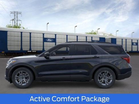 Used 2026 Ford Explorer Active w/ Active Comfort Package image 4