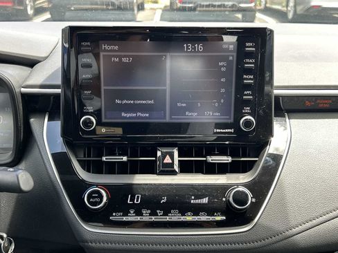 Used 2022 Toyota Corolla SE FWD image 12
