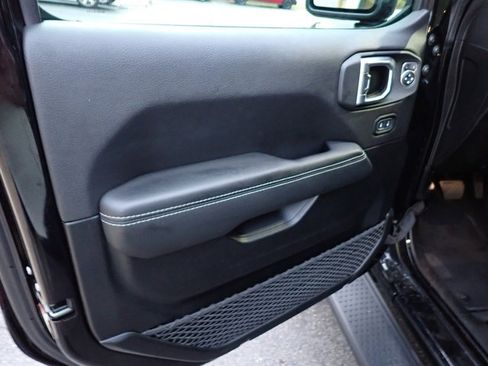 Used 2021 Jeep Wrangler Unlimited Sahara w/ Cold Weather Group image 22