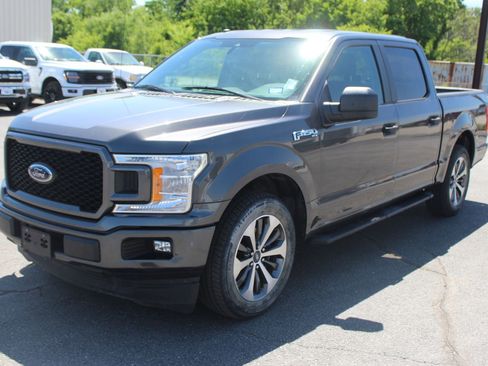 Used 2019 Ford F150 XL w/ Equipment Group 101A Mid RWD image 2