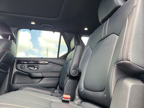 Certified 2023 Honda Pilot TrailSport image 11