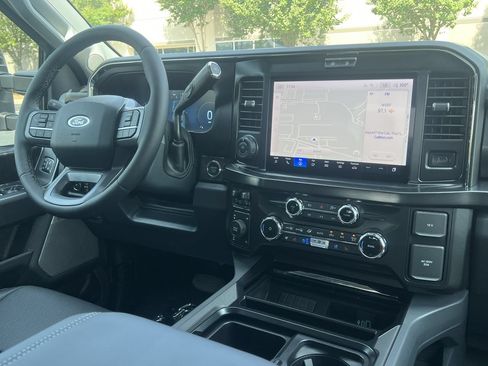 New 2026 Ford F250 Lariat AWD/4WD image 3