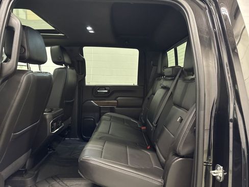 Used 2022 Chevrolet Silverado 3500 High Country w/ Technology Package image 33