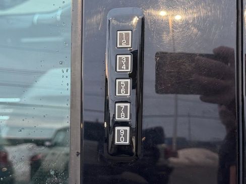 Used 2018 Ford F150 XLT w/ Equipment Group 302A Luxury image 18