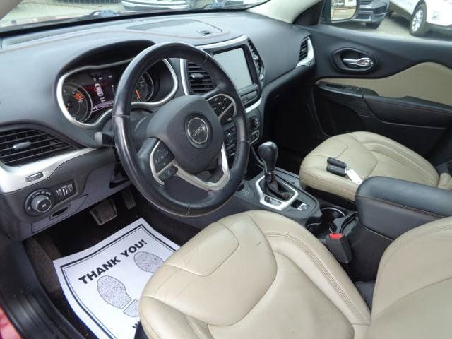 Used 2017 Jeep Cherokee Limited AWD/4WD image 28