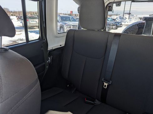 Used 2015 Jeep Wrangler Unlimited Sport w/ Quick Order Package 24S image 12