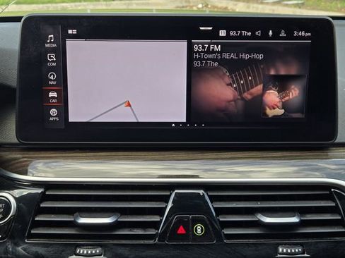 Used 2021 BMW 530i RWD image 12