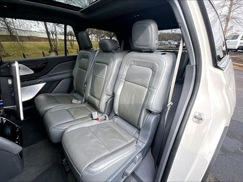 Used 2020 Lincoln Aviator Reserve w/ Equipment Group 202A image 26