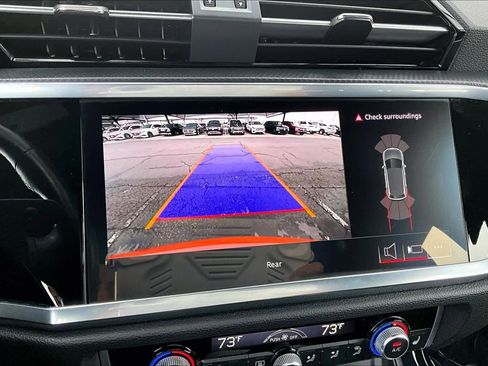 Used 2023 Audi Q3 2.0T Premium image 26