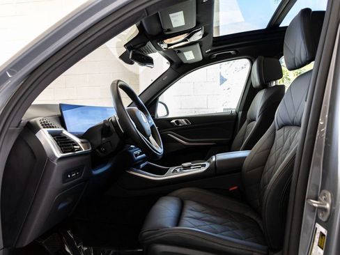 Used 2025 BMW X5 xDrive40i image 14