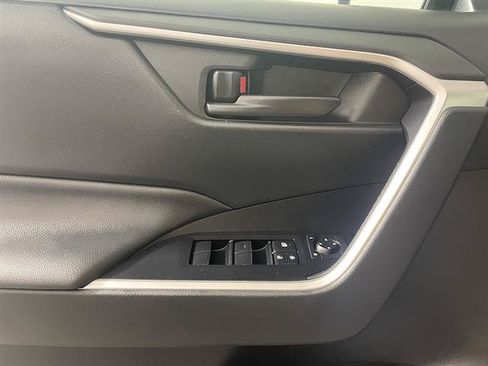 Certified 2019 Toyota RAV4 LE w/ All Weather Liner Package AWD/4WD image 18