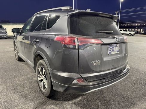 Used 2018 Toyota RAV4 XLE image 3