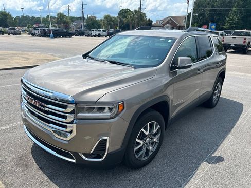 Used 2023 GMC Acadia SLT w/ Technology Package FWD image 1
