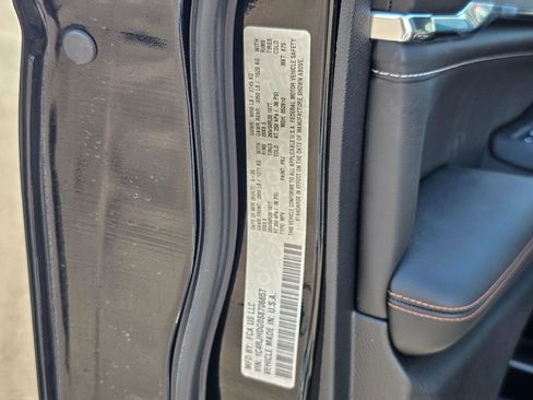 New 2025 Jeep Grand Cherokee Overland w/ Adv Protech Group III image 30