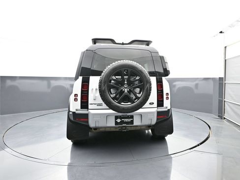 Used 2020 Land Rover Defender 110 HSE AWD/4WD image 2