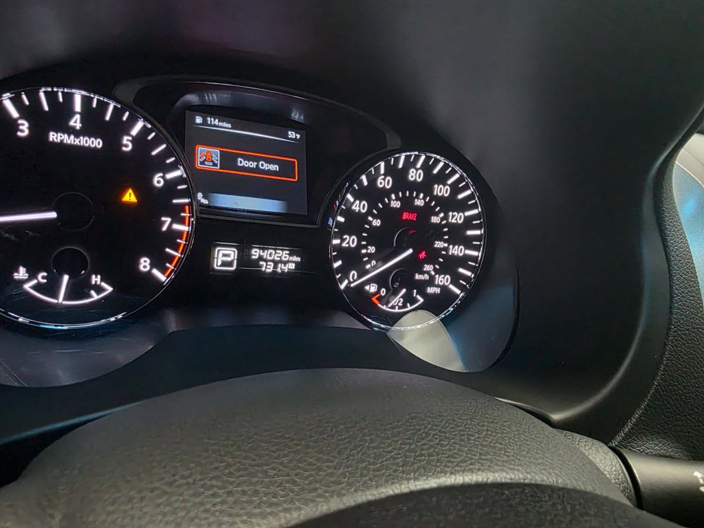 Used 2014 Nissan Altima 2.5 SV w/ Convenience Package FWD image 9