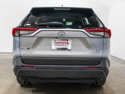 Used 2024 Toyota RAV4 LE AWD/4WD image 8