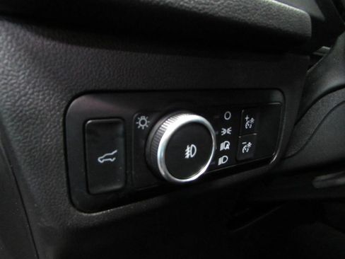 Certified 2025 Ford Escape ST-Line Select AWD/4WD image 22