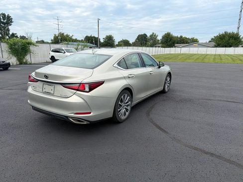 Used 2019 Lexus ES 350 w/ Premium Package FWD image 7