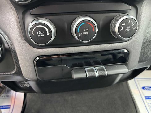 Used 2022 RAM 1500 Big Horn AWD/4WD image 25