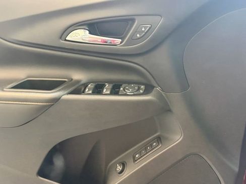 Used 2022 Chevrolet Equinox Premier FWD image 21