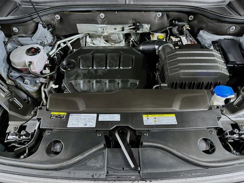 Used 2024 Volkswagen Atlas Peak Edition SEL image 31