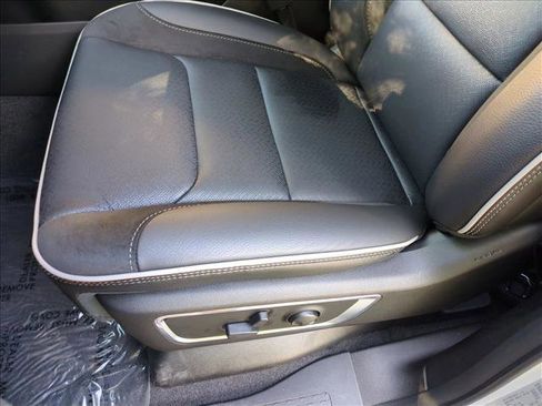 New 2026 RAM 1500 Laramie w/ Night Edition image 4