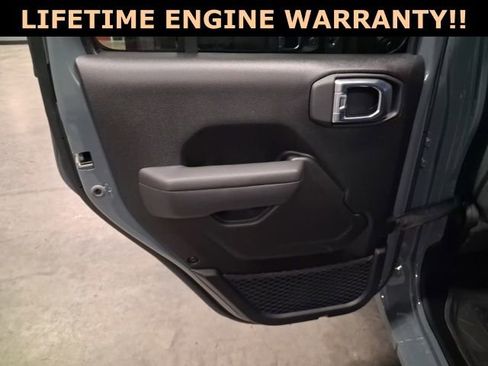 New 2026 Jeep Gladiator Sport image 23