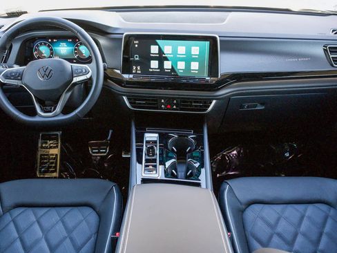 New 2026 Volkswagen Atlas Cross Sport SEL Premium R-Line image 13