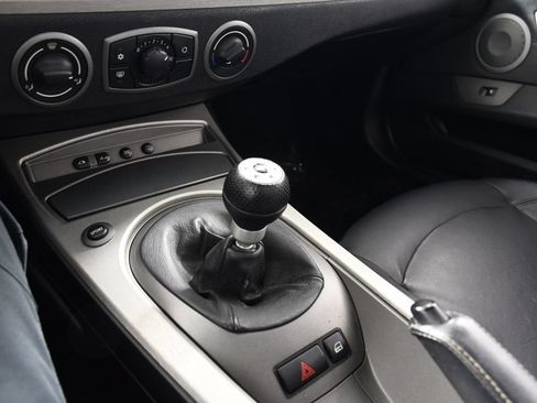 Used 2003 BMW Z4 2.5i RWD image 25