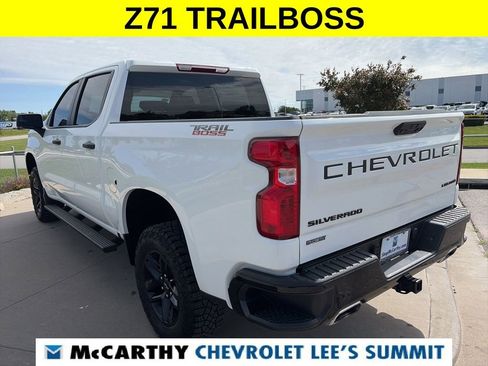 Used 2024 Chevrolet Silverado 1500 Custom Trail Boss w/ LPO, Dark Essentials Package AWD/4WD image 13