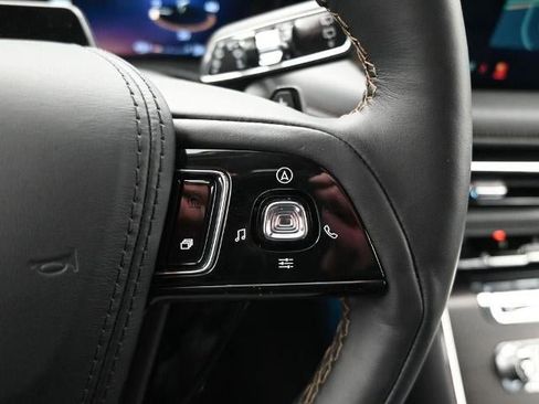 New 2026 Lincoln Aviator Reserve AWD/4WD image 18
