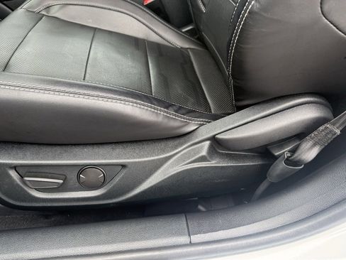 Used 2022 Ford Mustang GT Premium w/ Equipment Group 401A image 16