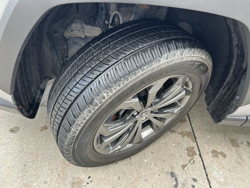 Certified 2023 Toyota RAV4 XLE Premium AWD/4WD image 10
