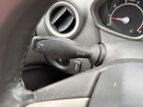 Used 2013 Ford Fiesta SE image 29