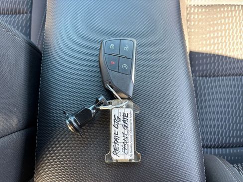 Used 2025 Chevrolet Equinox LT image 21