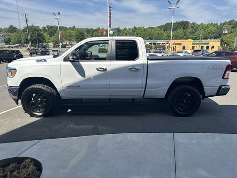Used 2019 RAM 1500 Big Horn AWD/4WD image 5