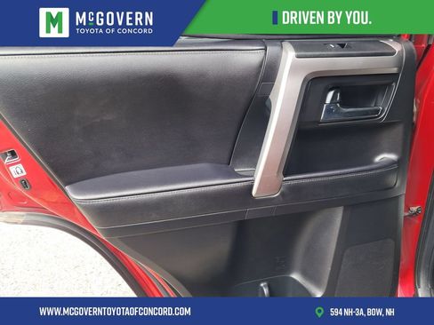 Used 2020 Toyota 4Runner SR5 Premium w/ Moonroof Package AWD/4WD image 14