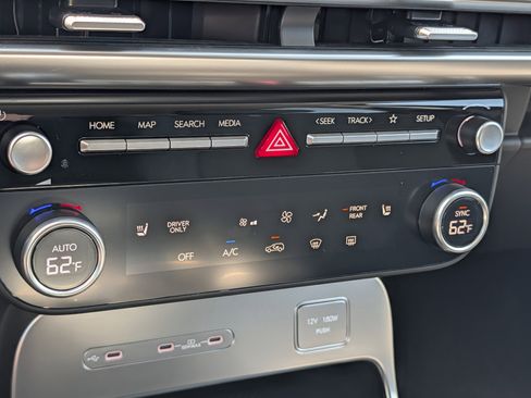 New 2026 Hyundai Ioniq 9 SE AWD/4WD image 11