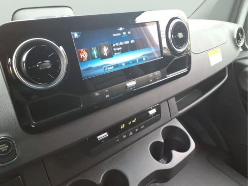 New 2025 Mercedes-Benz Sprinter 2500 image 35