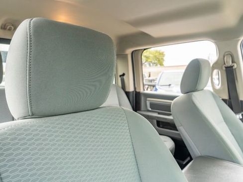 Used 2018 RAM 2500 SLT image 41