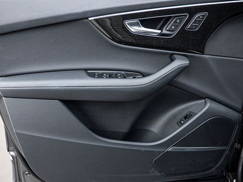 Certified 2025 Audi Q7 3.0T Premium Plus w/ Premium Plus Package image 11