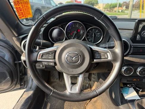 Used 2018 MAZDA MX-5 Miata Grand Touring RWD image 14