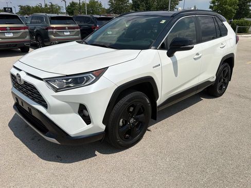 Used 2021 Toyota RAV4 XSE w/ XSE Grade Weather Package AWD/4WD image 3