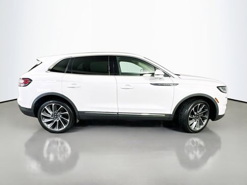 Used 2021 Lincoln Nautilus Reserve w/ Equipment Group 201A AWD/4WD image 8