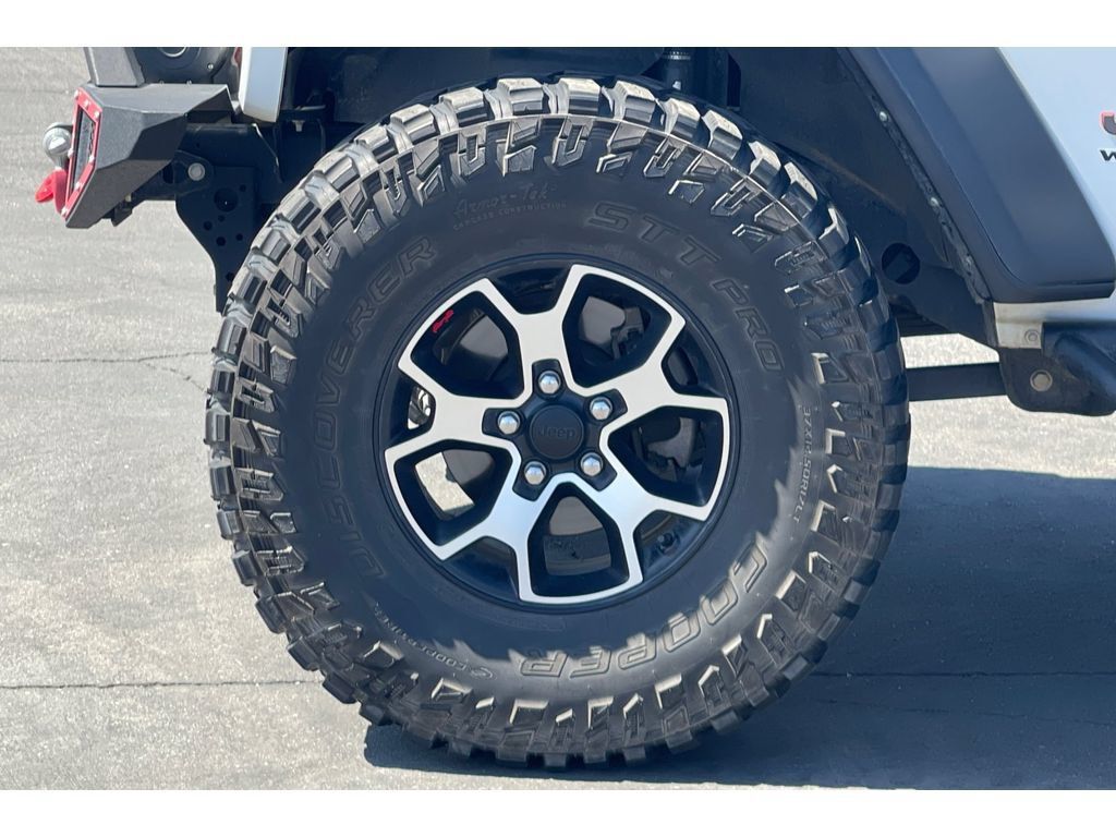Used 2022 Jeep Wrangler Unlimited Rubicon AWD/4WD image 44