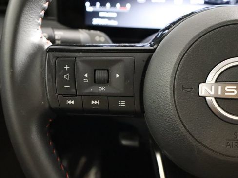 Used 2025 Nissan Kicks SR FWD image 20