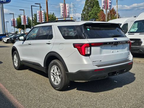 New 2026 Ford Explorer Active AWD/4WD image 7