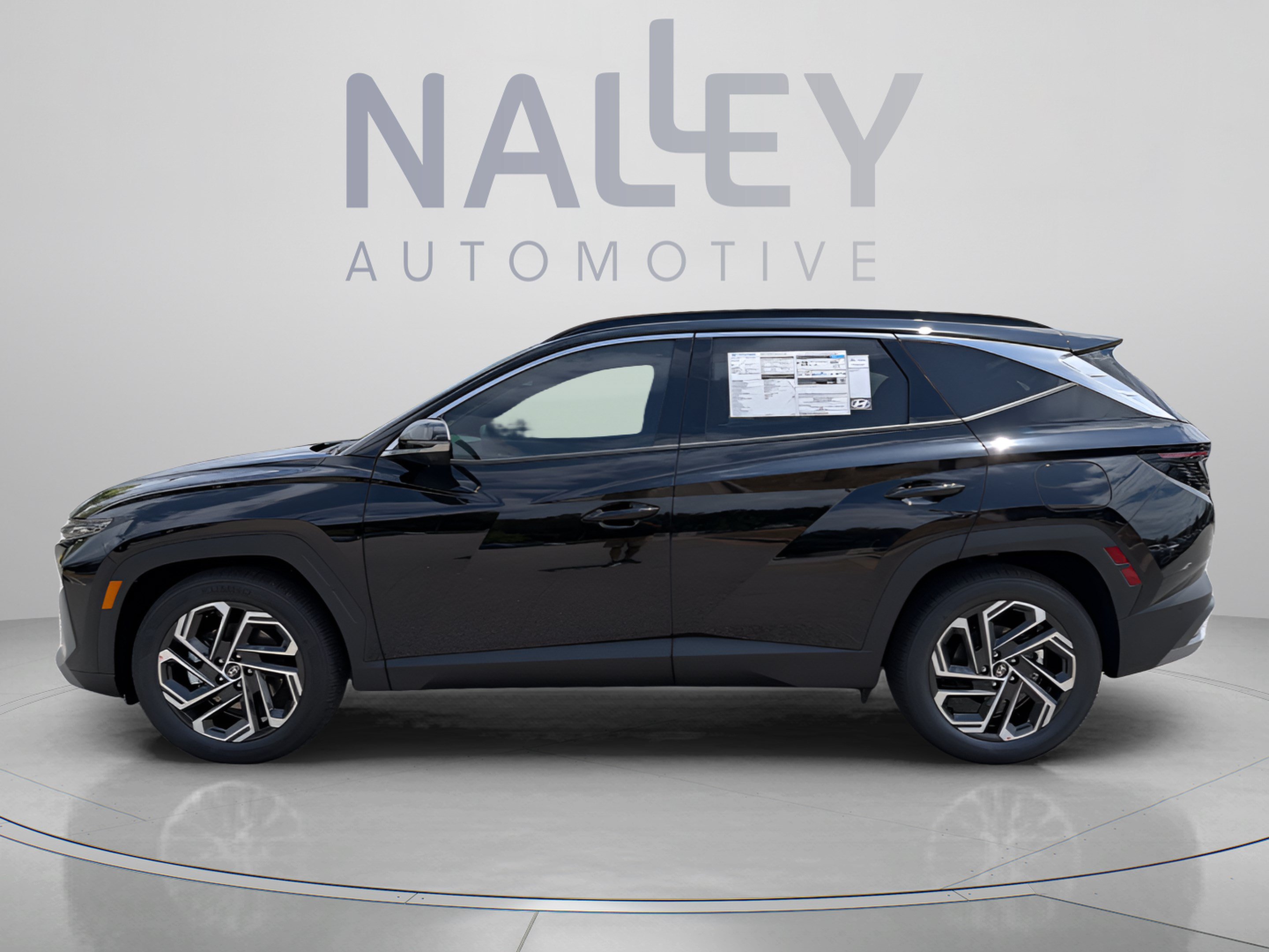 New 2026 Hyundai Tucson Limited FWD image 2